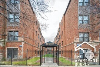 Building Photo - 5244 S Drexel Ave