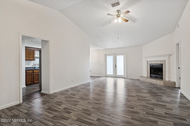 Building Photo - 11482 Delegate Ct