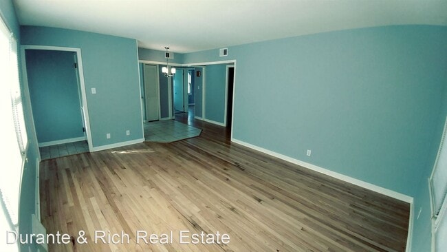 Building Photo - 3 br, 1 bath House - 2919 N 90th St