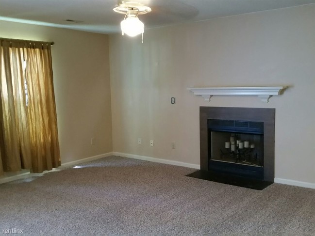 Building Photo - 1619 Coventry Woods Ct