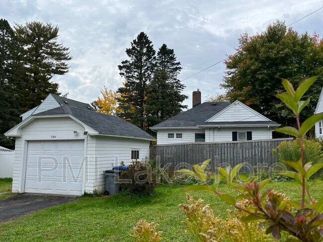 Building Photo - 1124 Chester Park Dr