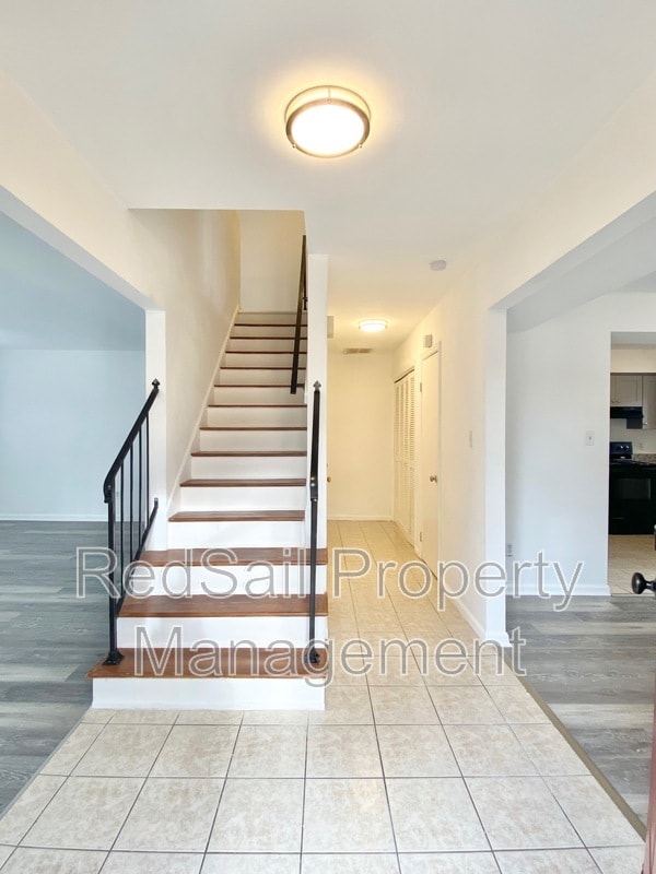 Foto del edificio - 393 Jury Ln