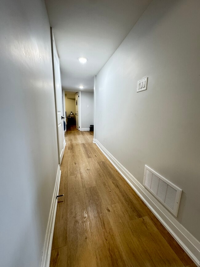 Photo du bâtiment - 26 Oren Blvd