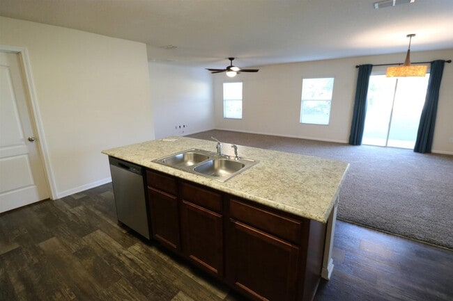 Foto del edificio - 32 Green Palm Ct