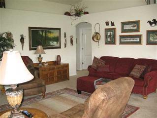 Building Photo - Single Story,Community Pool, 3 Car Garage,...