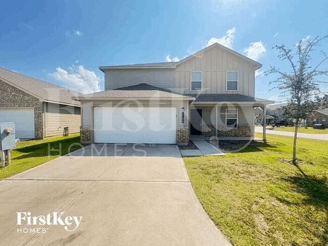 Building Photo - 2104 Cedar Bnd Dr
