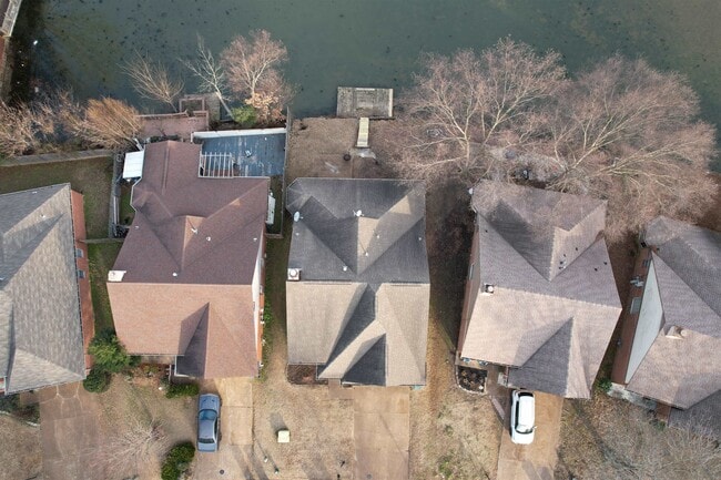 Foto del edificio - 2256 Lake Springs Ln