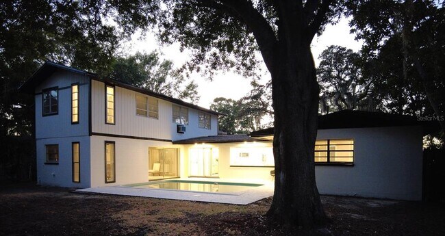 Foto del edificio - 405 Shore Dr E