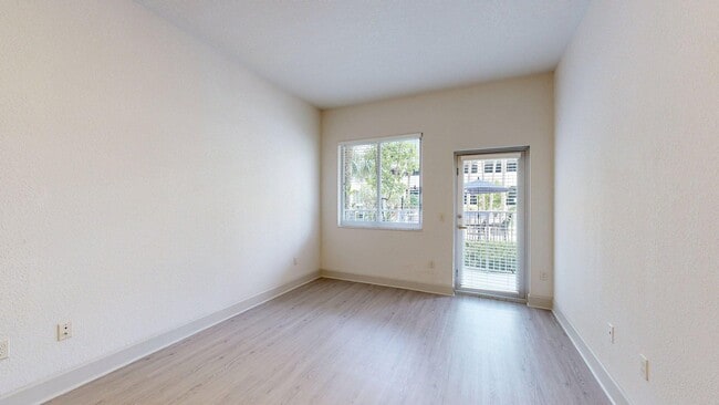 Interior Photo - Griffis North Olive