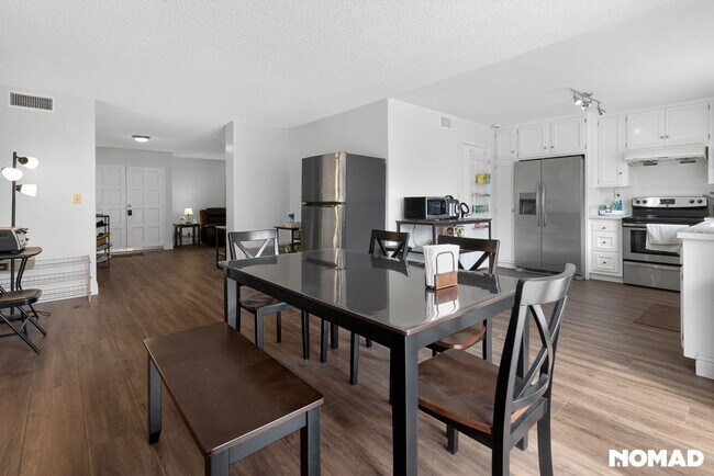 Foto del edificio - 866 S Stone Cir