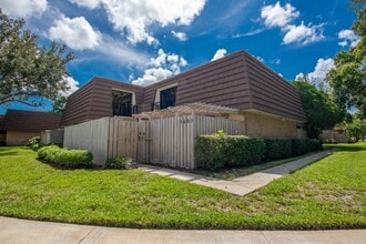 Building Photo - 1607 16th Ln