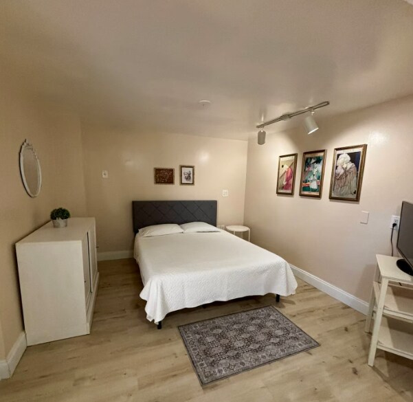 Foto del edificio - 130 Malaga Ave