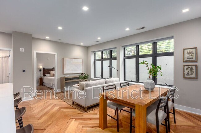 Foto del edificio - 1345 K St SE