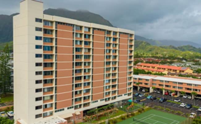 Building Photo - AVAILABLE NOW! Spacious 3-Bedroom, 2-Bath Corner-end Split-level Unit in Kaneohe with 1 Assigned ...