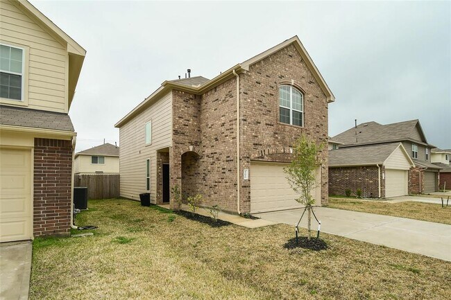 Building Photo - 12010 Pia Drive