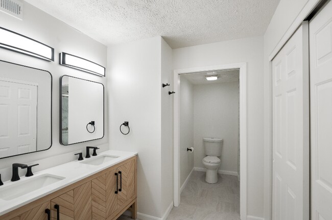 Building Photo - 3181 Preserve Ln