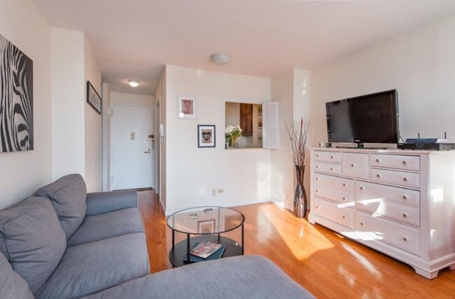 Building Photo - 0 bedroom in New York NY 10075