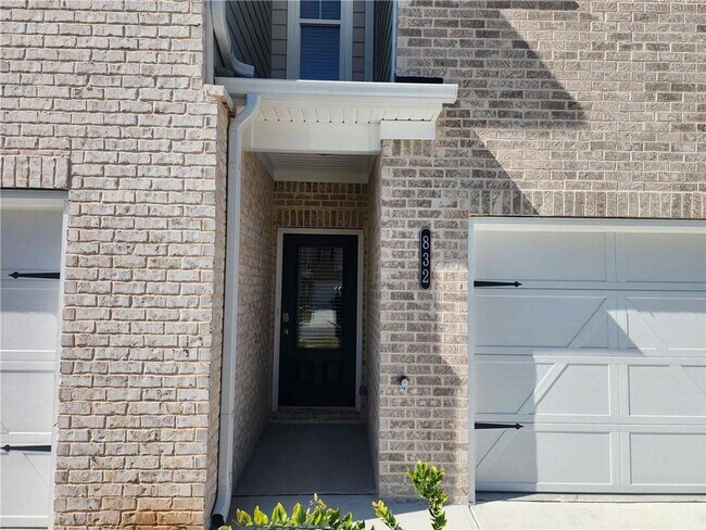 Building Photo - 832 Cygnet Ln