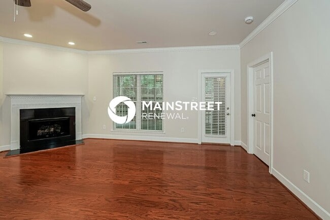 Building Photo - 3 Bedroom Pet-Friendly Home in LEEDS, AL w...