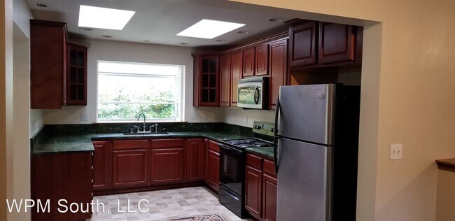 Building Photo - 5 br, 3 bath House - 26318 127th Ave SE