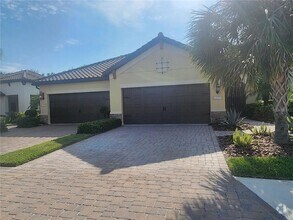 Building Photo - 6310 Positano Ct