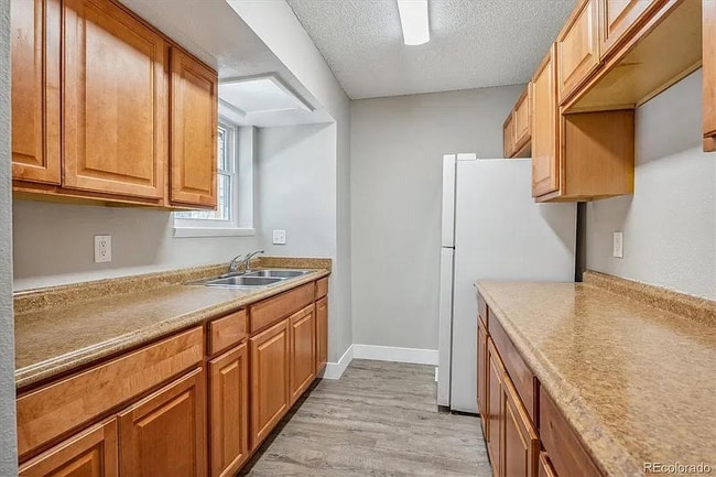 Building Photo - 709 Arrow Ct