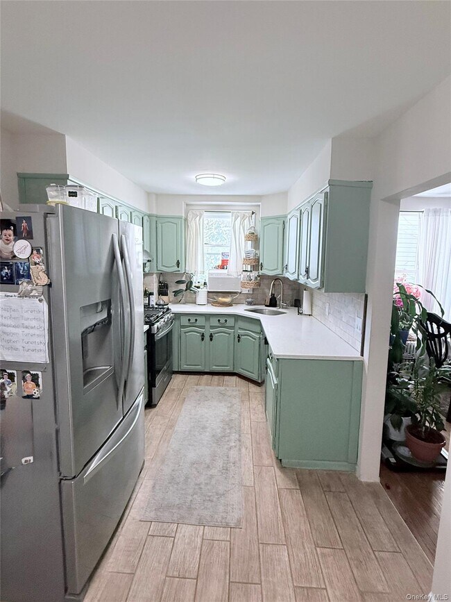 Building Photo - 255 Quincy Ave