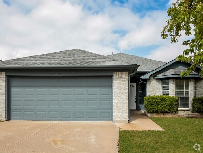 Building Photo - 840 Voltamp Dr