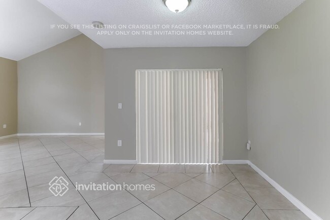 Building Photo - 8229 NW 199th Terrace