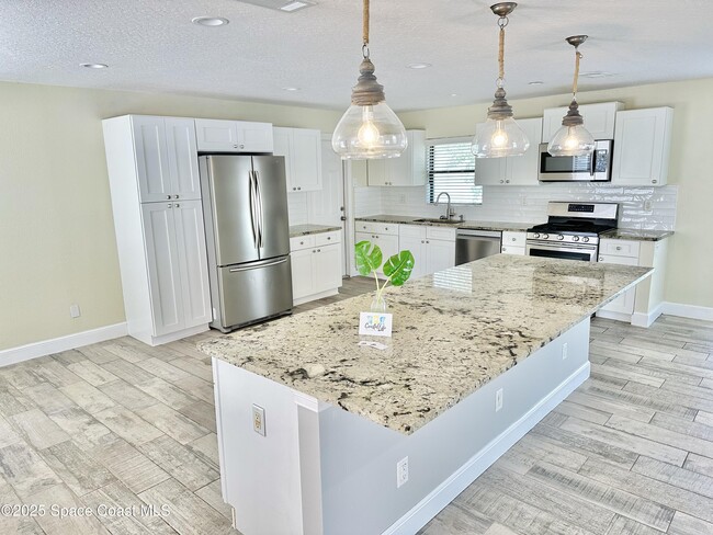 Foto del edificio - 918 Bluewater Dr