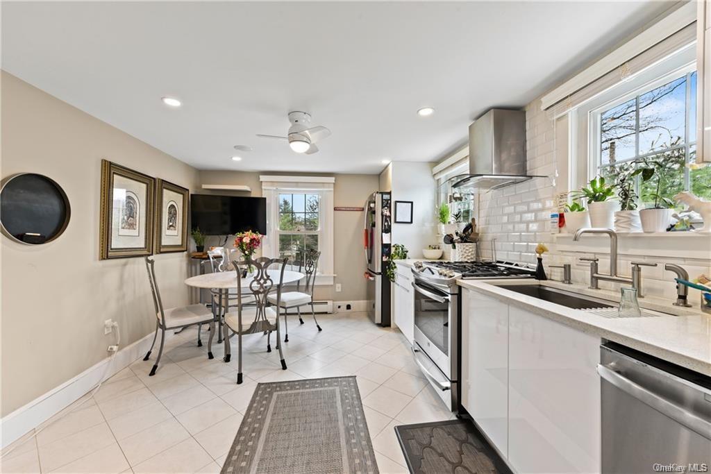 8 Park Ave, Goldens Bridge, NY 10526 Room for Rent in Goldens Bridge