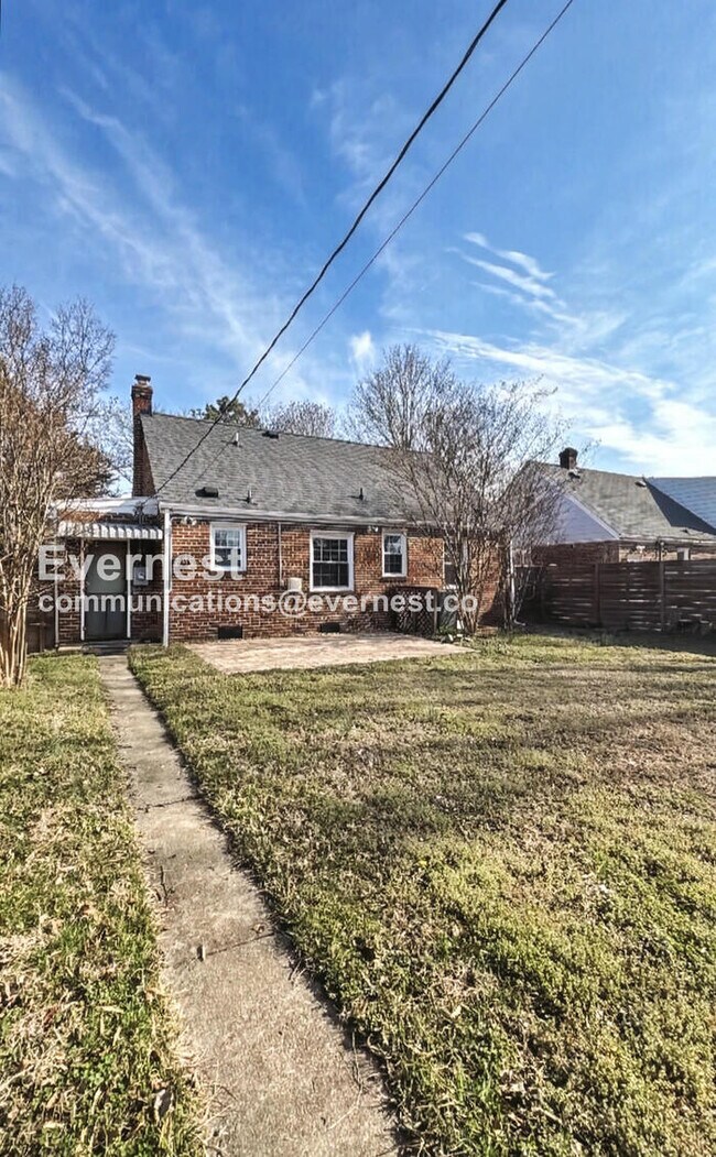 Foto del edificio - Museum District Charm Meets Modern Living / 3 bd & 2 ba / Availabe Now!