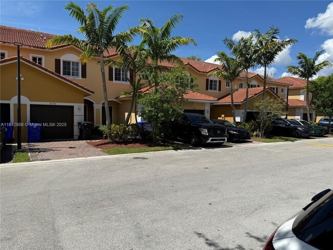 Foto del edificio - 8132 SW 17th Ct