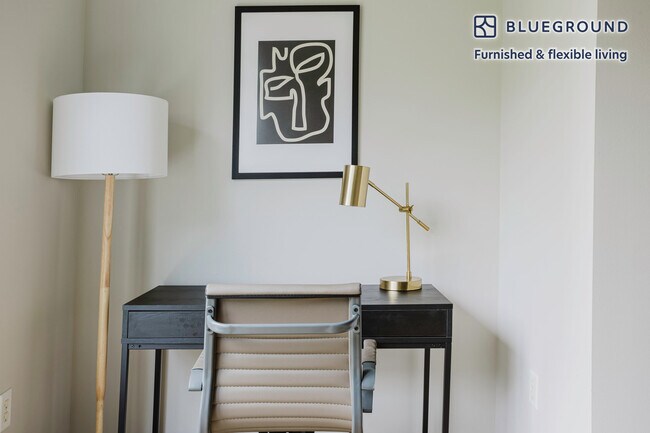 Foto del edificio - 11351 Woodglen Dr