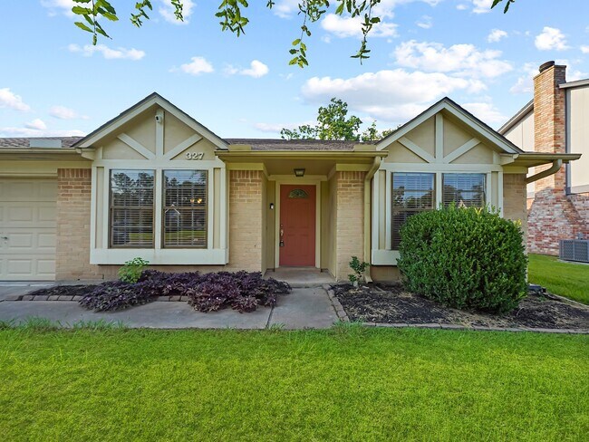 Foto del edificio - 327 Muirwood Ln