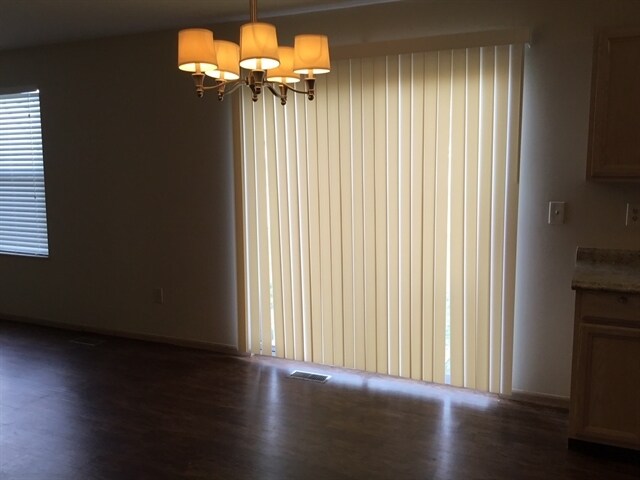 Foto del edificio - 6800 Fallon Lane