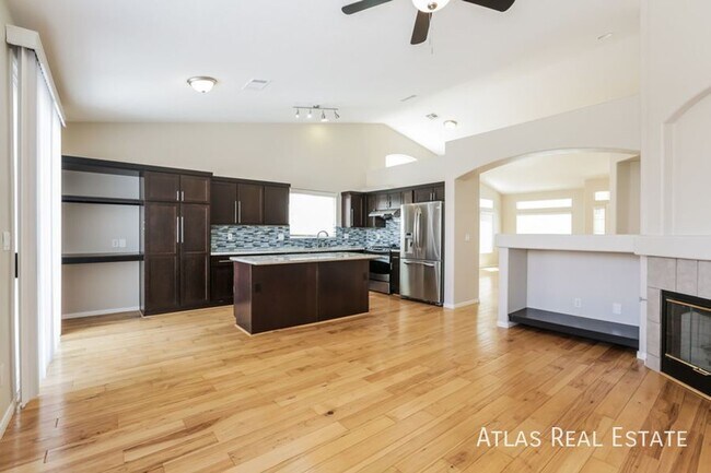 Building Photo - *COMING SOON 3-24-2025* Single Story 4-Bed...