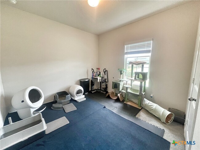 Building Photo - 940 Chachalaca Ct