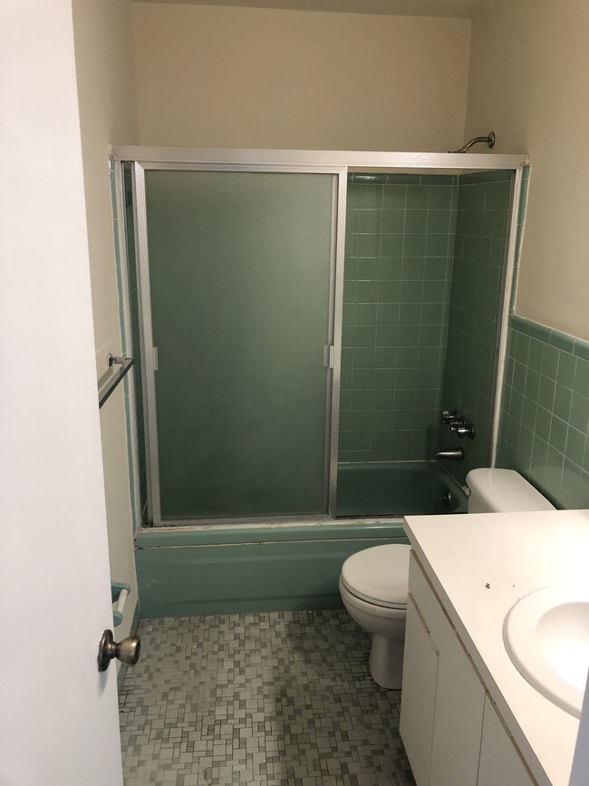 Foto del edificio - 915 Palermo Ave