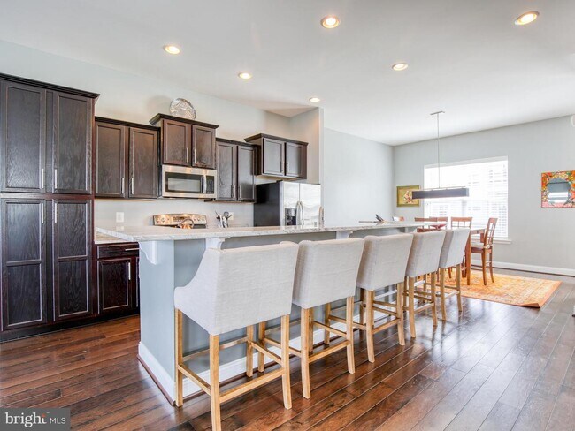 Building Photo - 119 Kingsley Dr