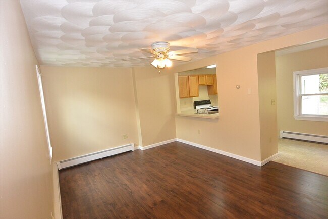 Building Photo - 152 Green St