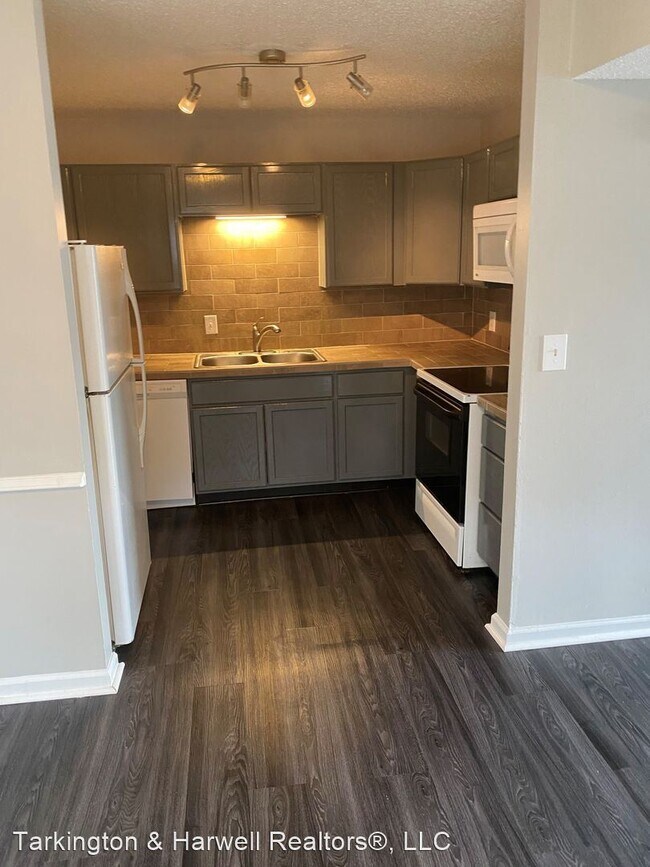 Foto del edificio - 2 br, 1.5 bath House - 2312 Oak Court