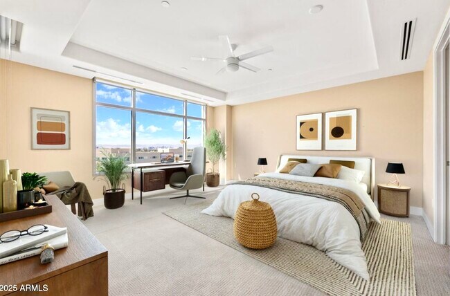 Primary suite - 2211 E Camelback Rd