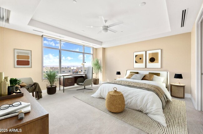Primary suite - 2211 E Camelback Rd