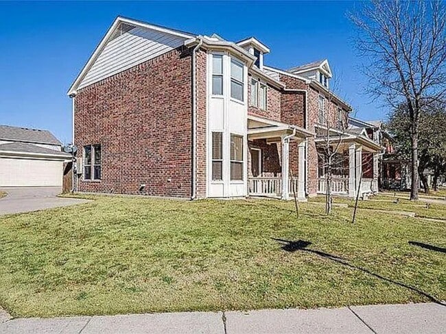 Building Photo - 2601 Tilden Dr