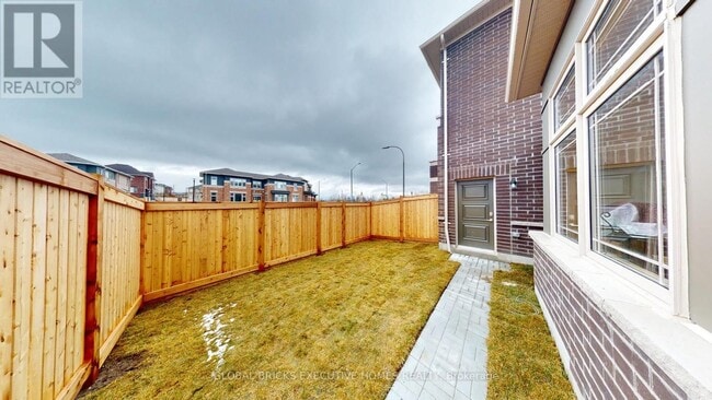 Building Photo - 1124 Baltic Ln