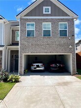 Building Photo - 7741 Squire Ct