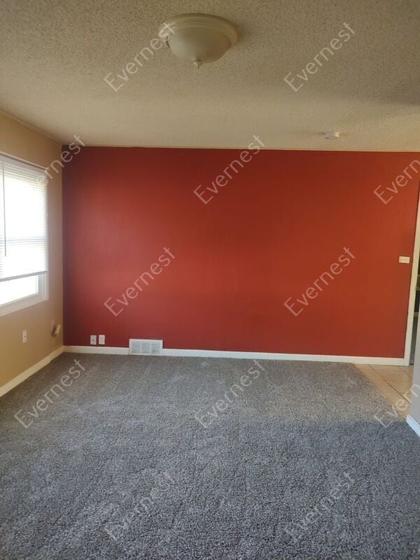 Foto del edificio - 7115 E 112th St