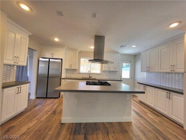 Foto del edificio - 9418 Coral Berry St