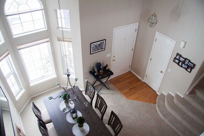 Building Photo - 8907 S Miners Dr